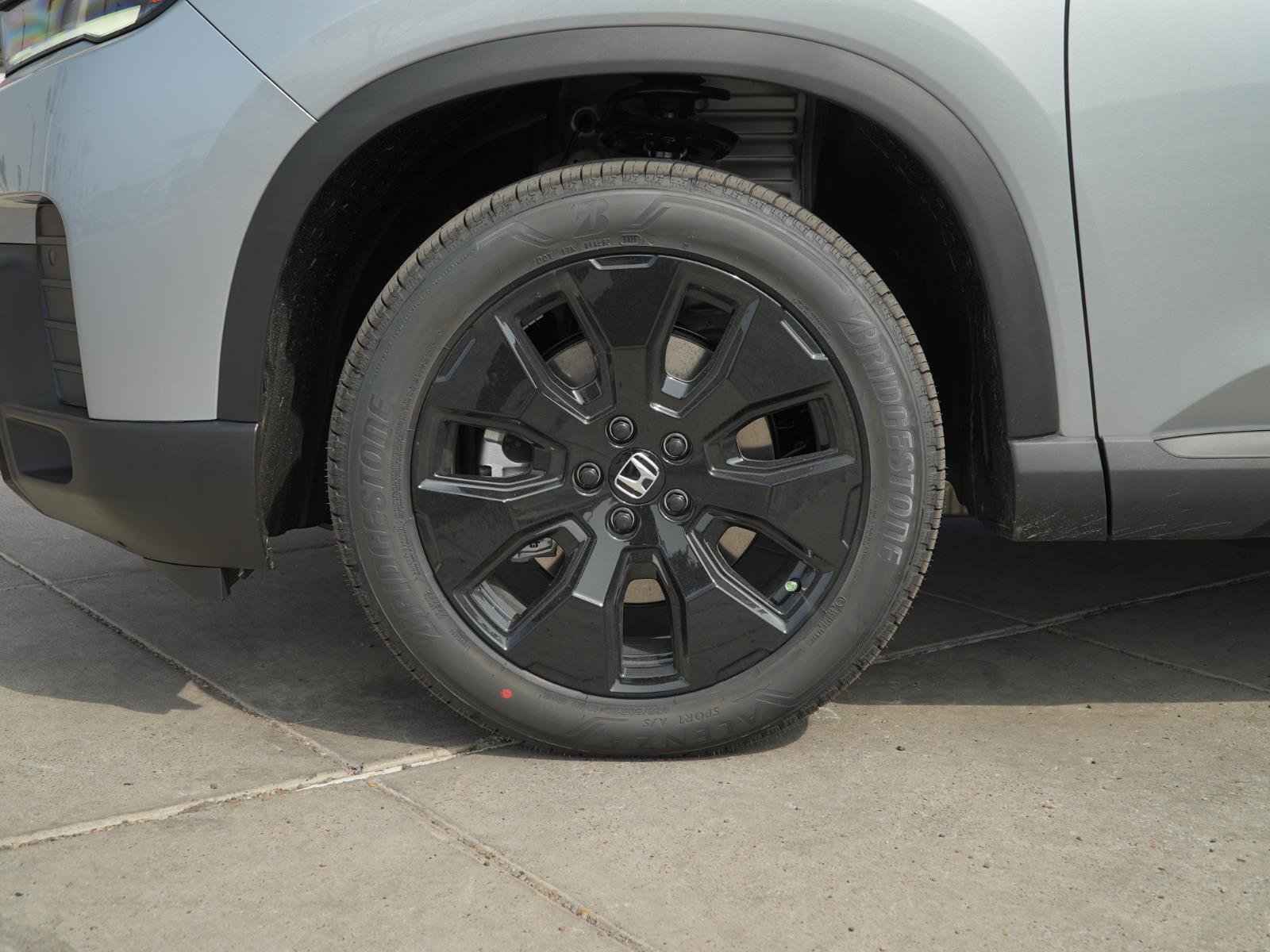 New 2026 Honda Pilot Black Edition image 9