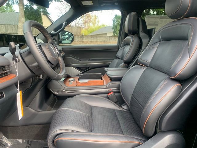 New 2026 Lincoln Navigator Black Label AWD/4WD image 14