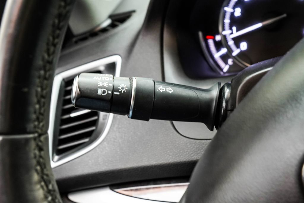 Used 2018 Acura TLX FWD image 38