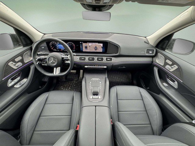 New 2026 Mercedes-Benz GLS 450 4MATIC image 19