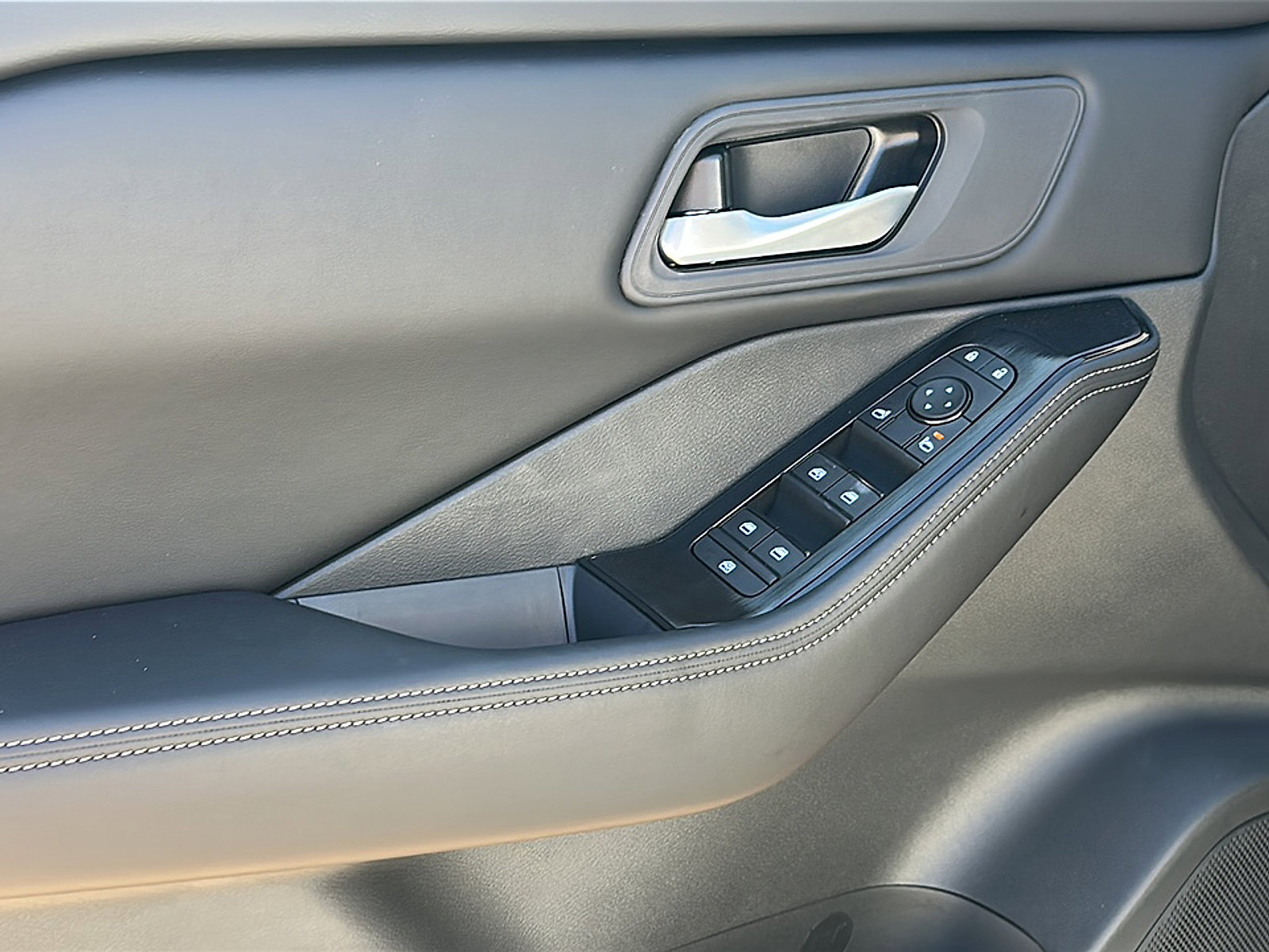 New 2026 Nissan Rogue SV w/ Cold Weather Package image 13