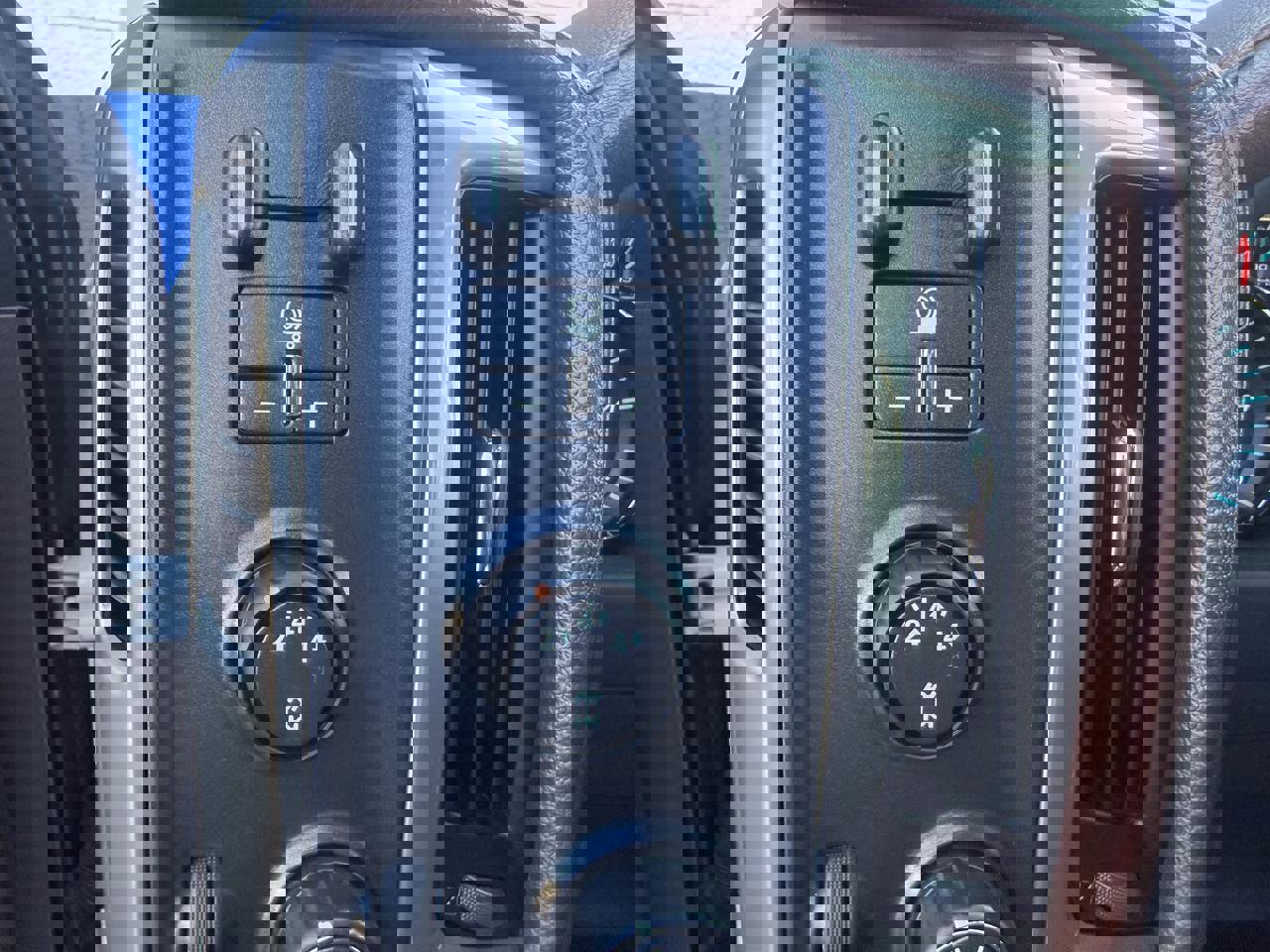 Used 2016 Chevrolet Silverado 3500 High Country w/ Duramax Plus Package image 10