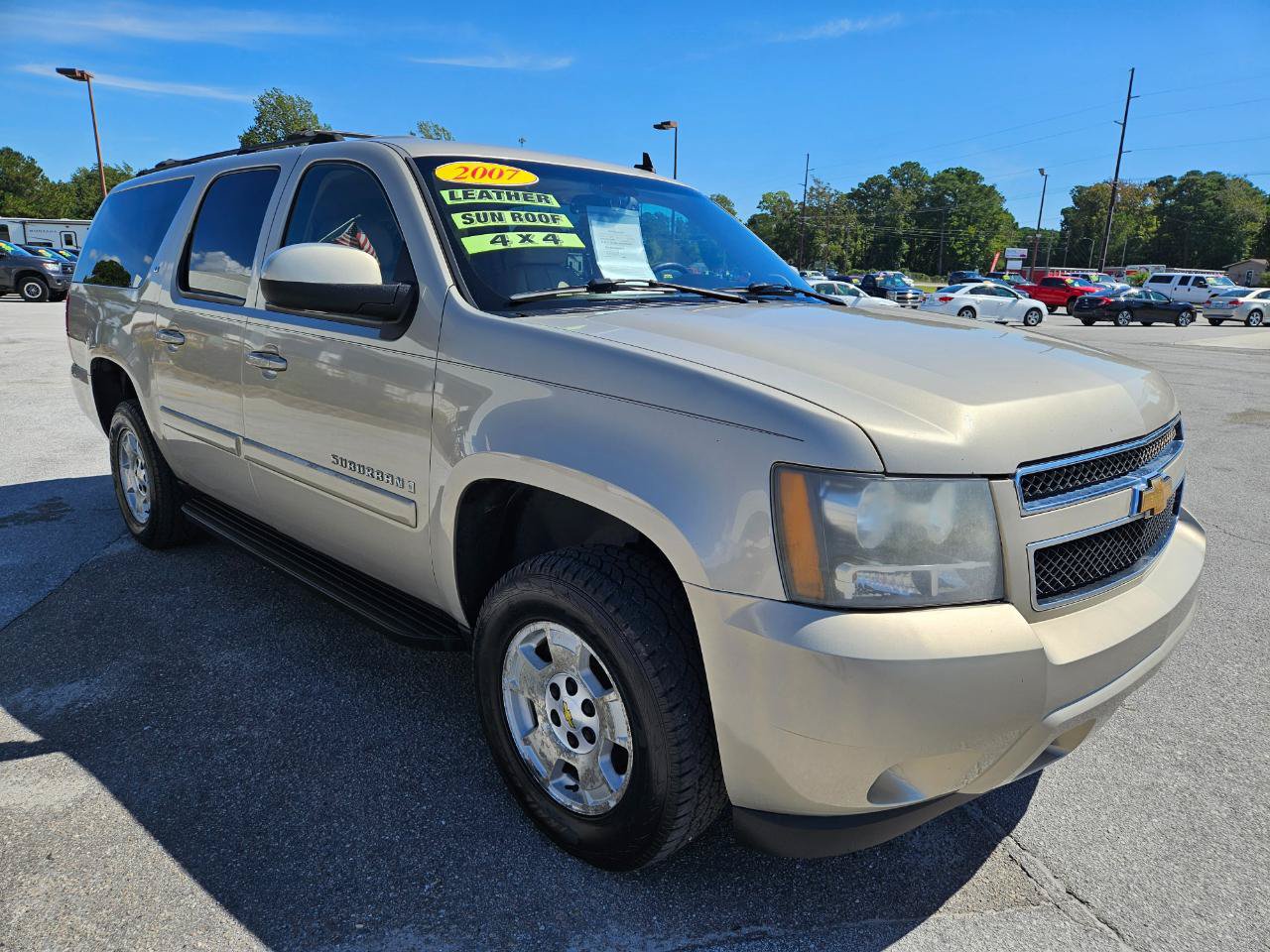 Used 2007 Chevrolet Suburban LT w/ LT Preferred Equipment Group AWD/4WD image 8