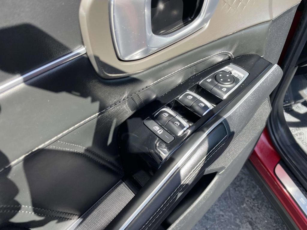 Used 2022 Kia Sorento SX image 26