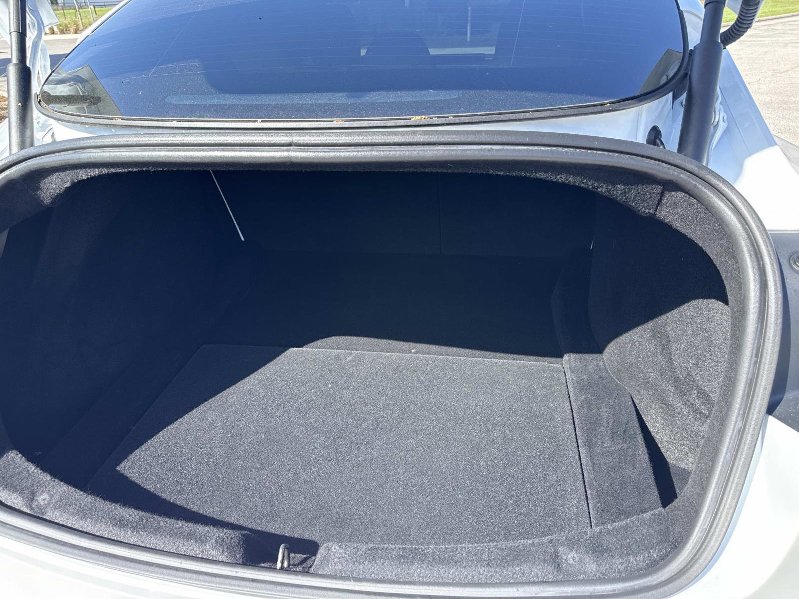 Used 2024 Tesla Model 3 Standard Range image 12