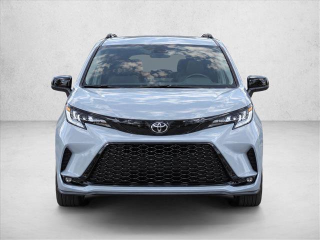 Used 2026 Toyota Sienna XSE AWD/4WD image 2