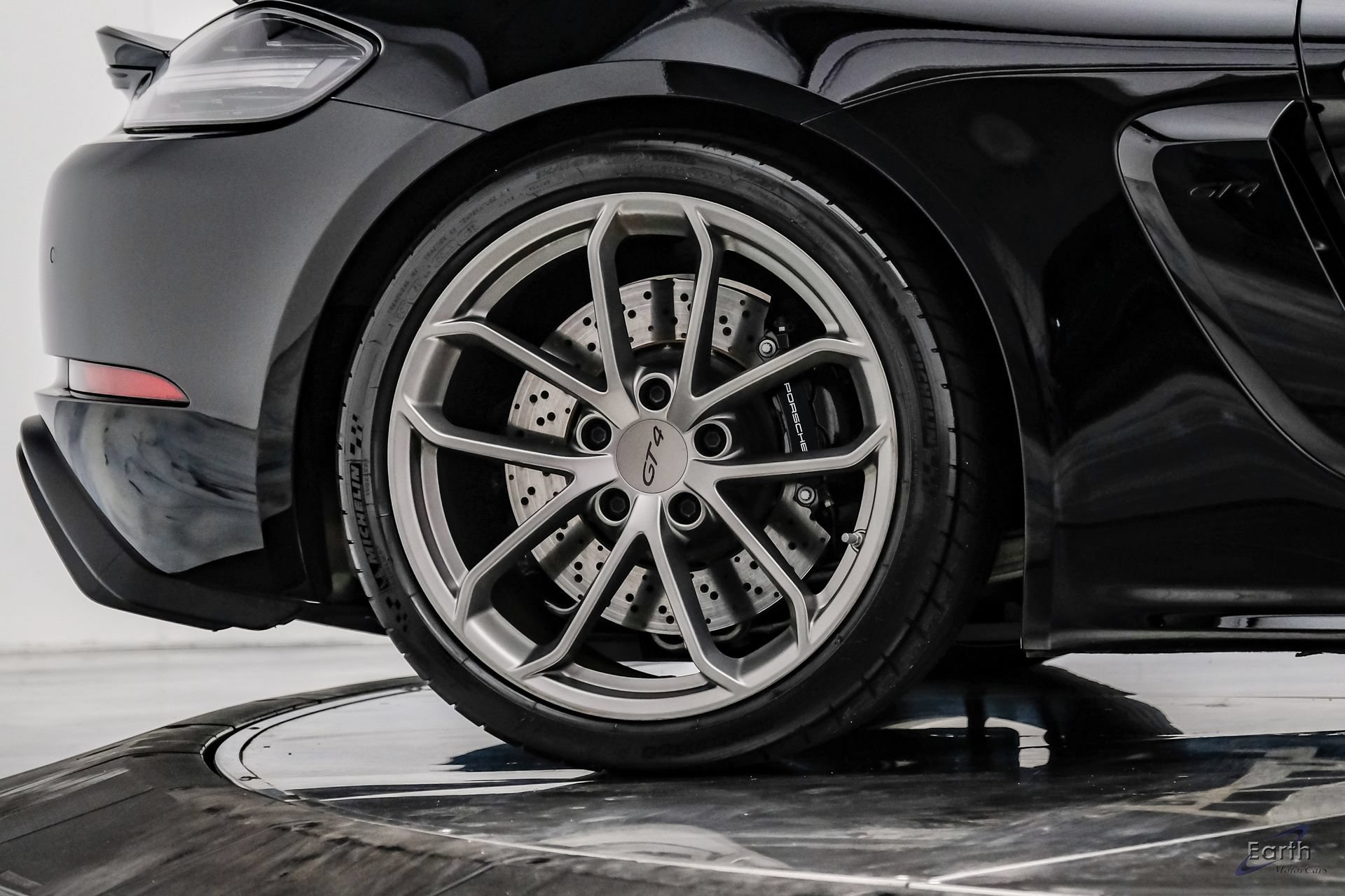 Used 2023 Porsche 718 Cayman GT4 RWD image 90
