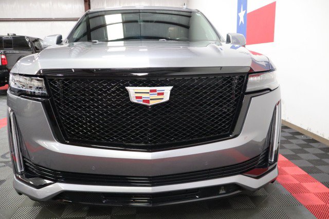 Used 2021 Cadillac Escalade Sport w/ Driver Assist Tech Package AWD/4WD image 28