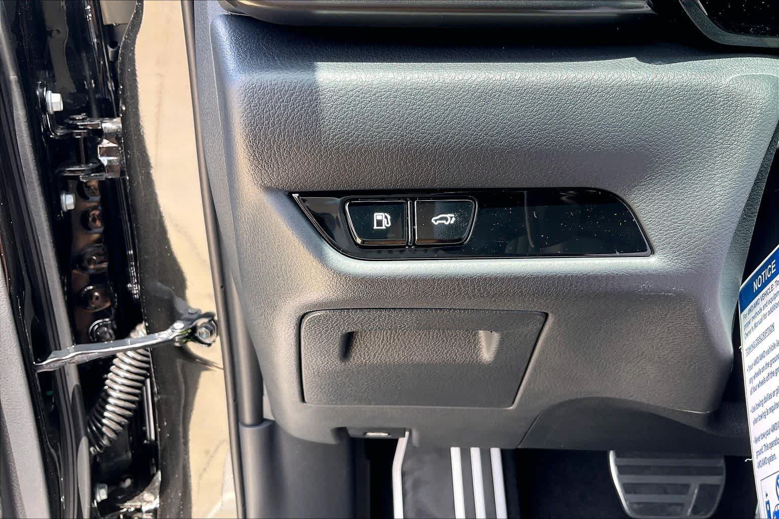 New 2026 Lexus NX 350 F Sport AWD/4WD image 14