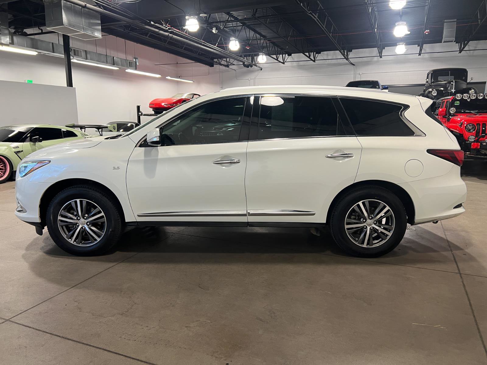 Used 2020 INFINITI QX60 Luxe AWD/4WD image 6