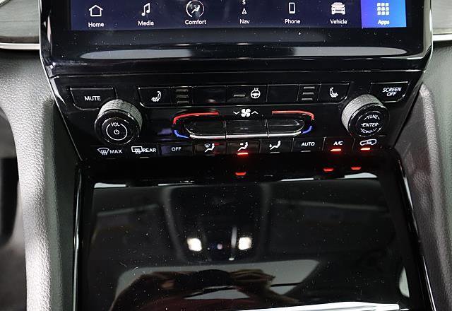 Used 2022 Jeep Grand Cherokee Limited 4xe image 35