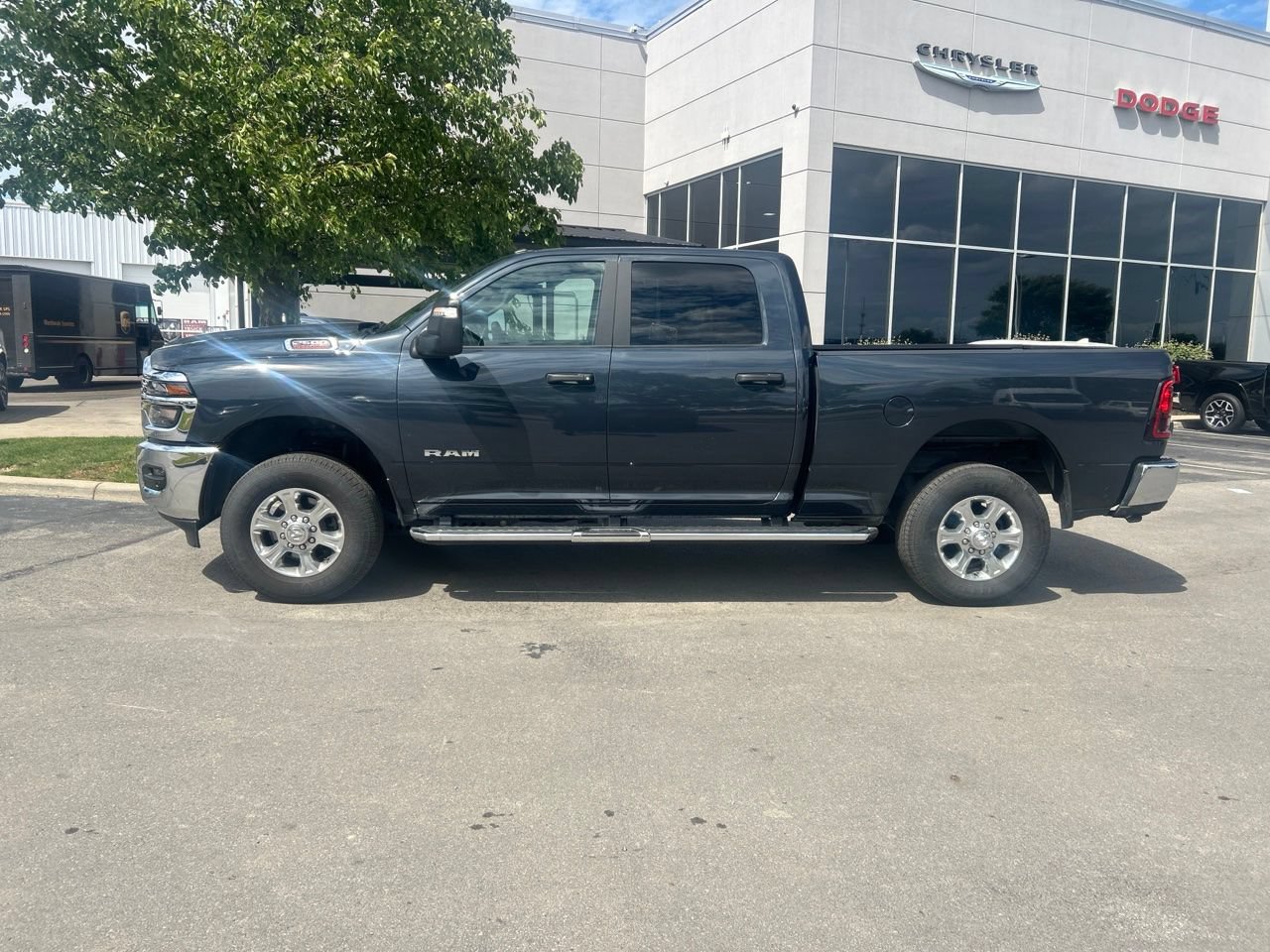 Used 2026 RAM 2500 Big Horn AWD/4WD image 6