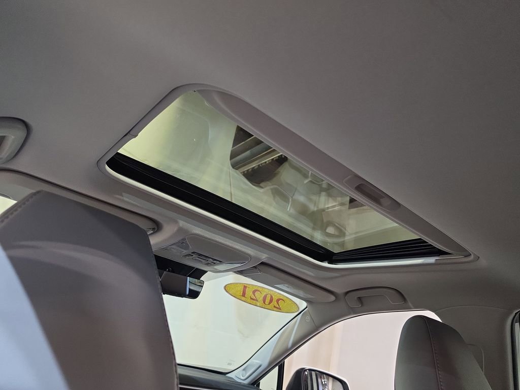 Used 2021 Toyota RAV4 Limited image 16