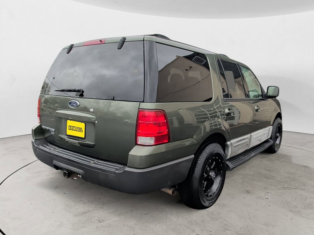 Used 2004 Ford Expedition XLT AWD/4WD image 5
