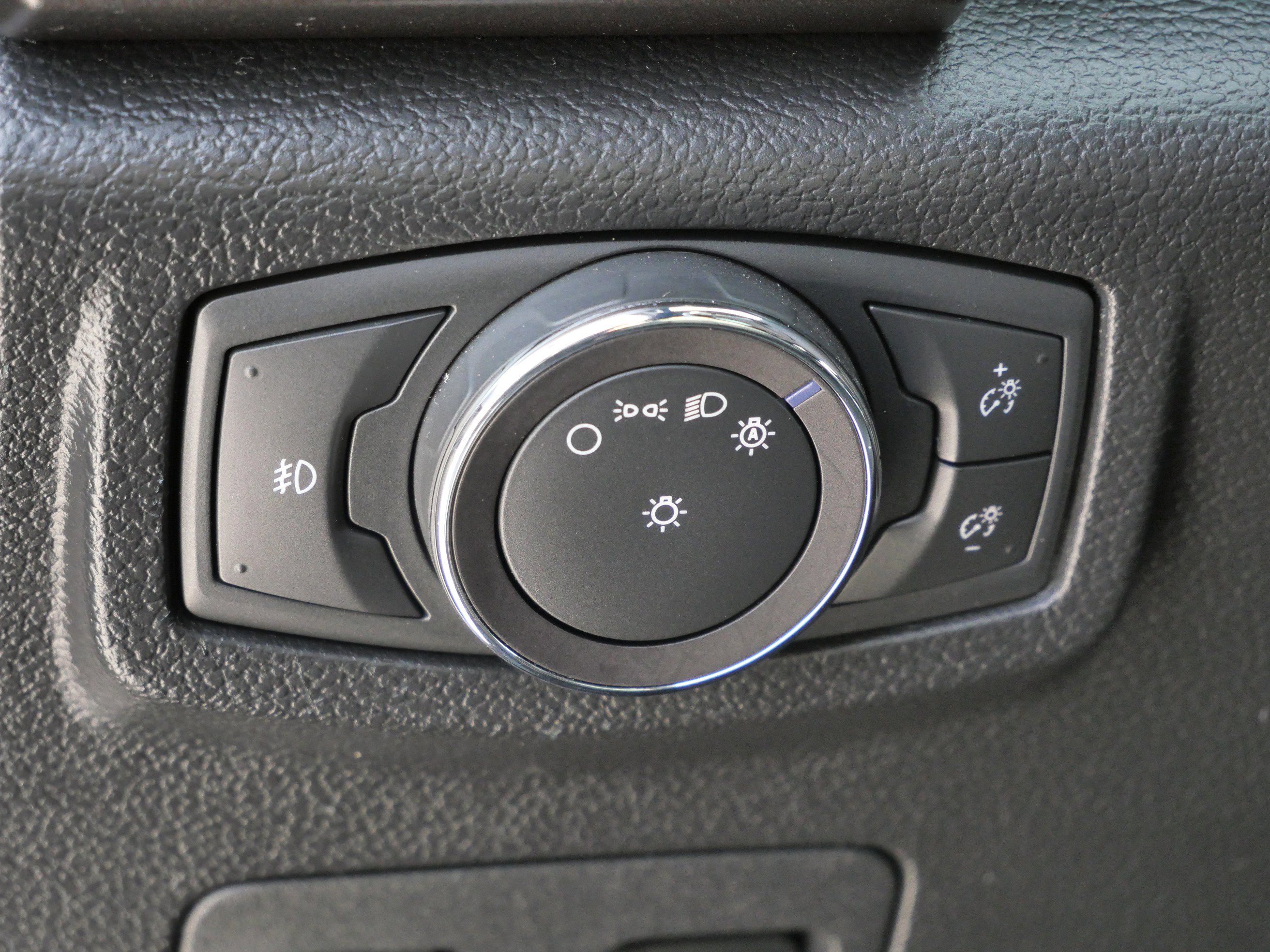 Used 2018 Ford Expedition Limited w/ Equipment Group 301A image 19