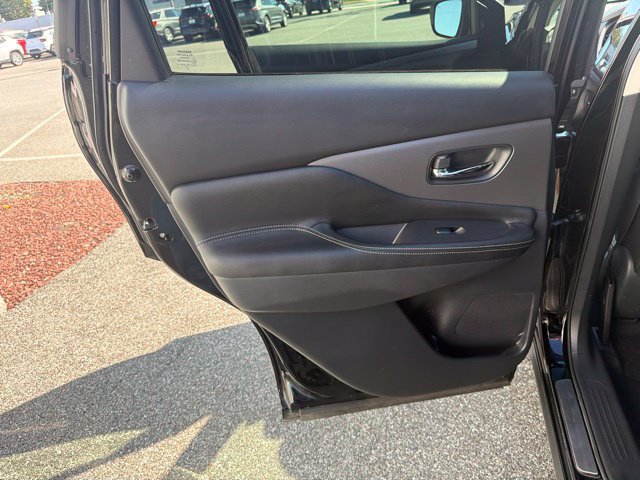 Used 2024 Nissan Murano SV w/ SV Midnight Edition Package AWD/4WD image 14