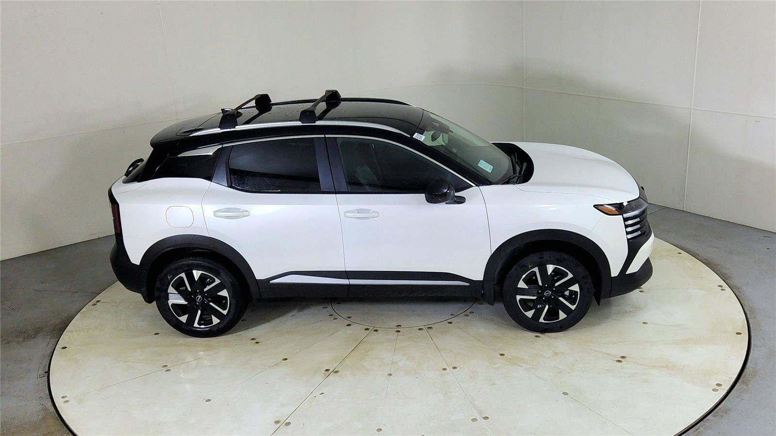 New 2026 Nissan Kicks SV w/ Cold Weather Package AWD/4WD image 20