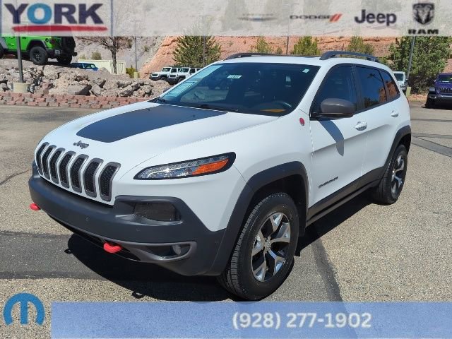 Used 2017 Jeep Cherokee Trailhawk image 1