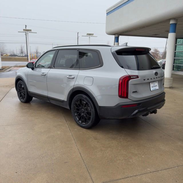 Used 2021 Kia Telluride SX w/ SX Prestige Package image 3