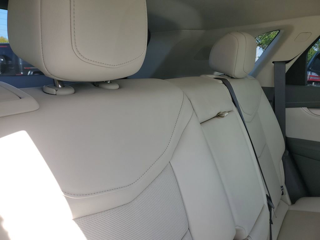 Certified 2023 Cadillac XT5 Premium Luxury w/ Technology Package image 24
