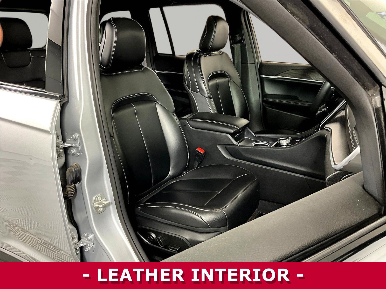Used 2024 Jeep Grand Cherokee Limited 4xe AWD/4WD image 29
