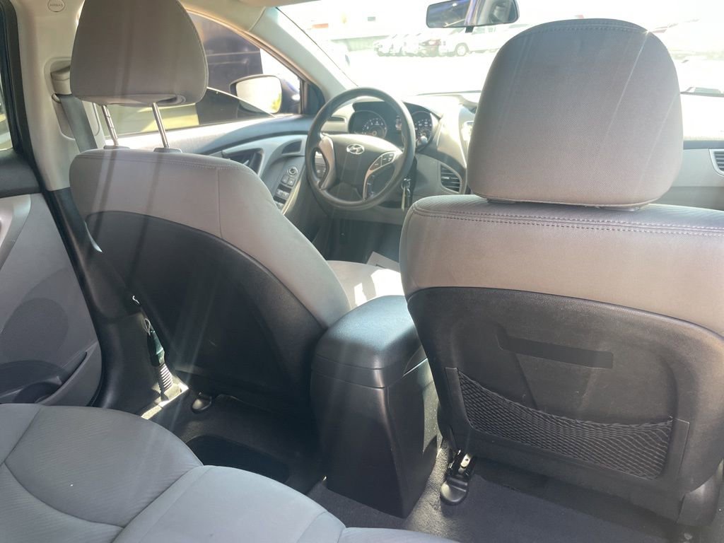 Used 2013 Hyundai Elantra GLS FWD image 23
