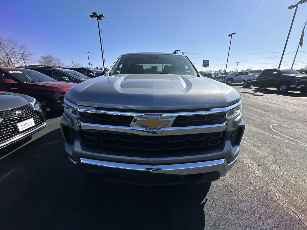 Used 2024 Chevrolet Silverado 1500 LT image 25