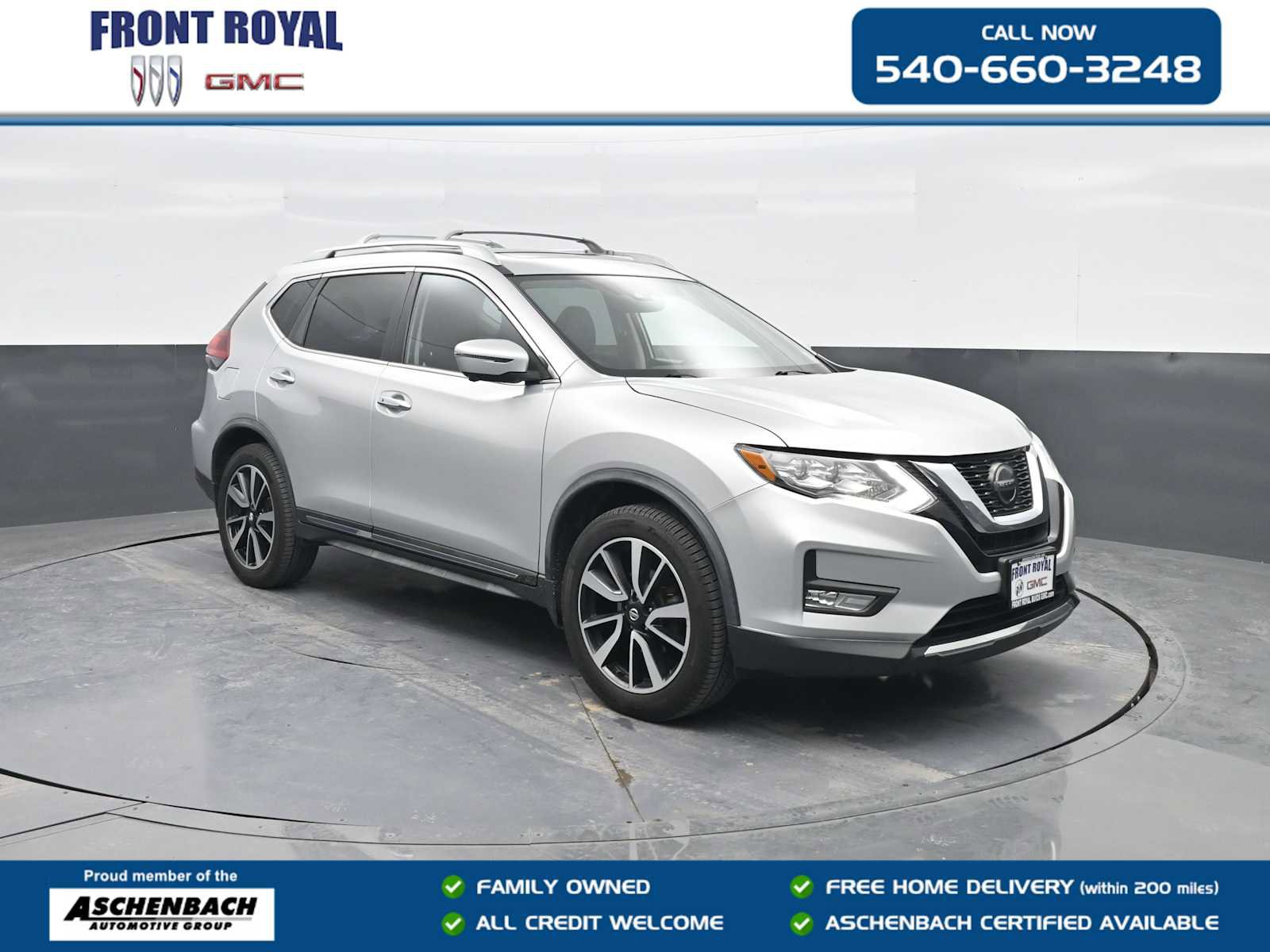 Used 2018 Nissan Rogue SL w/ Premium Package image 1