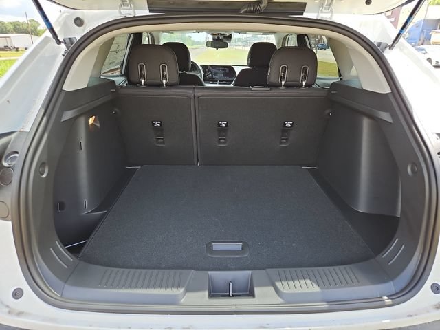 New 2026 Chevrolet Trax LS w/ LS Convenience Package FWD image 25