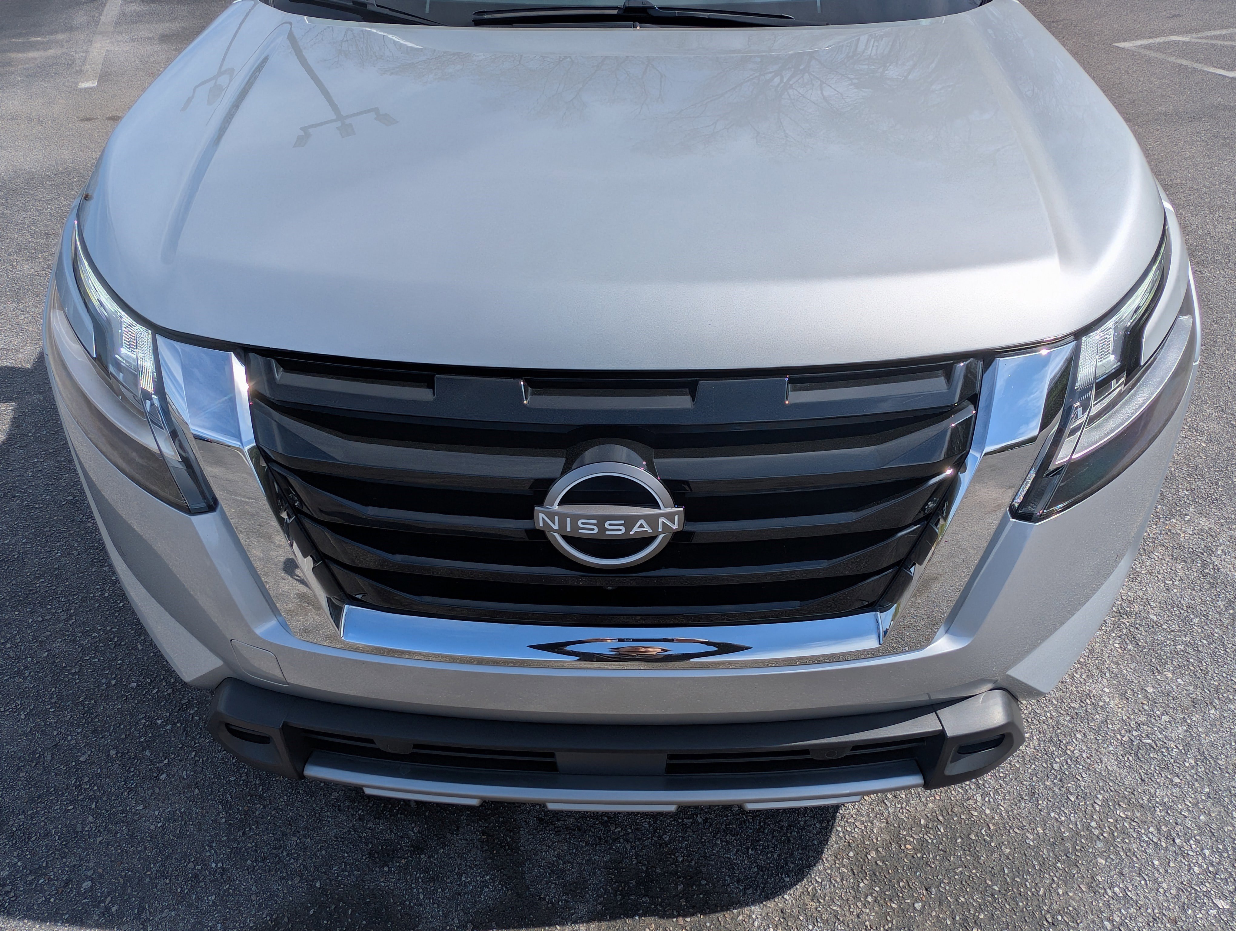 Used 2024 Nissan Pathfinder Platinum w/ Cargo Package image 12