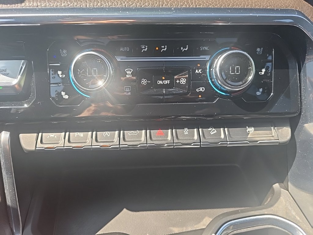 Used 2023 GMC Sierra 1500 Denali w/ Denali Reserve Package AWD/4WD image 27
