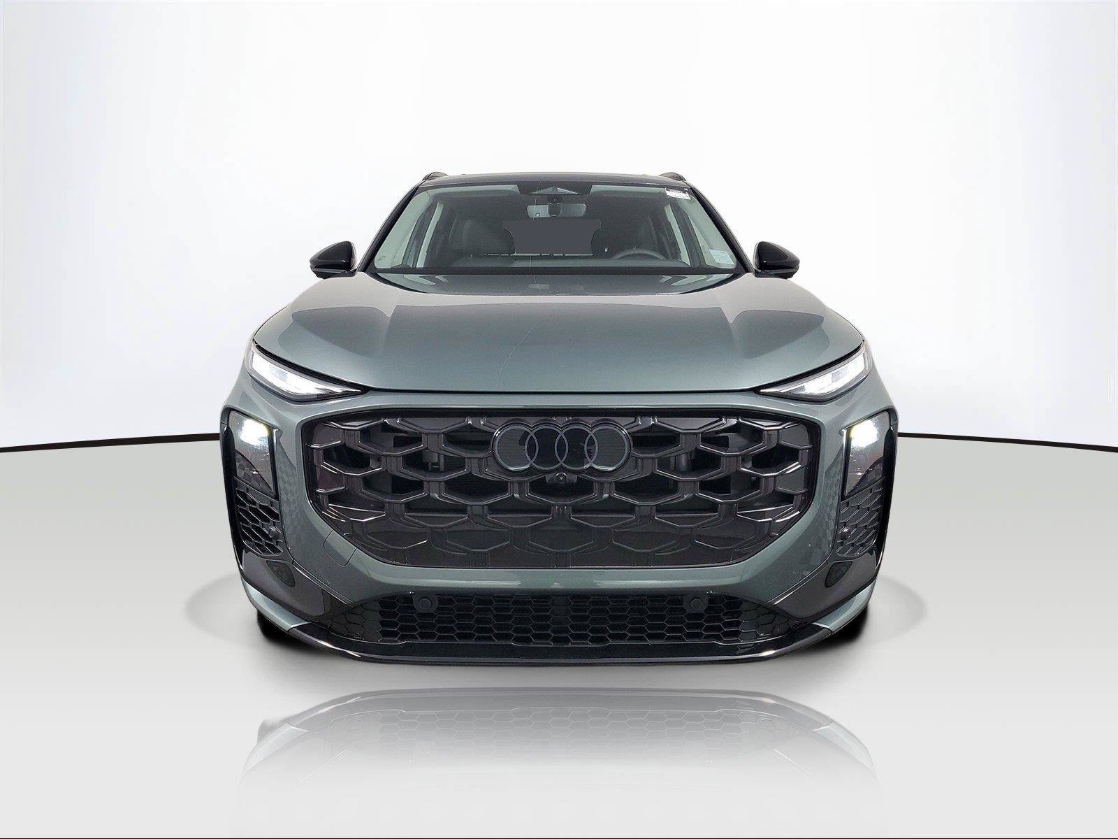 New 2026 Audi Q3 quattro 2.0T AWD/4WD image 2