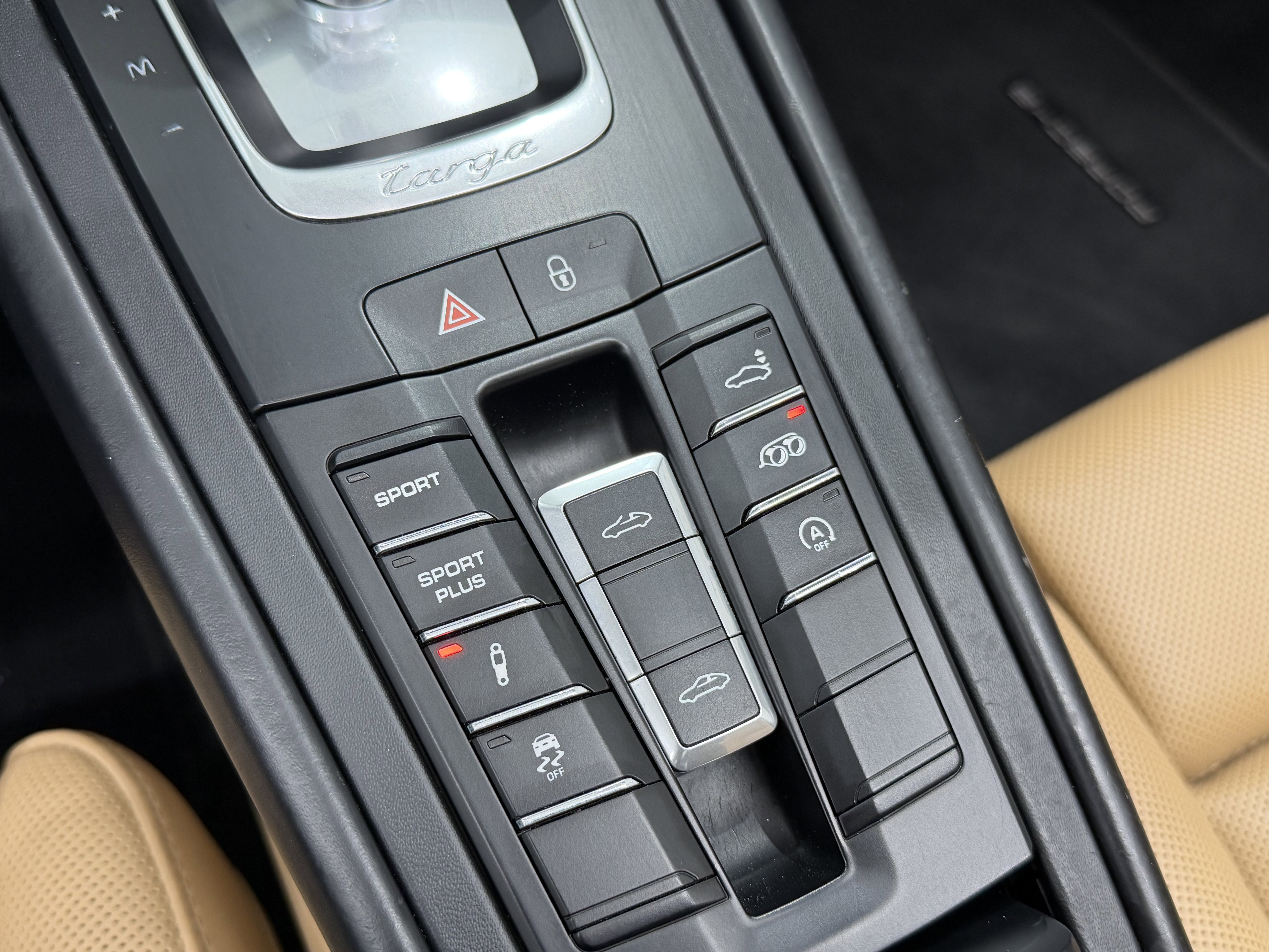 Certified 2016 Porsche 911 Targa 4S image 37