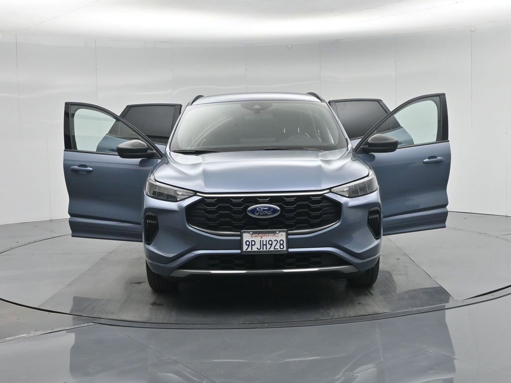 Used 2024 Ford Escape ST-Line w/ Equipment Group 301A image 24