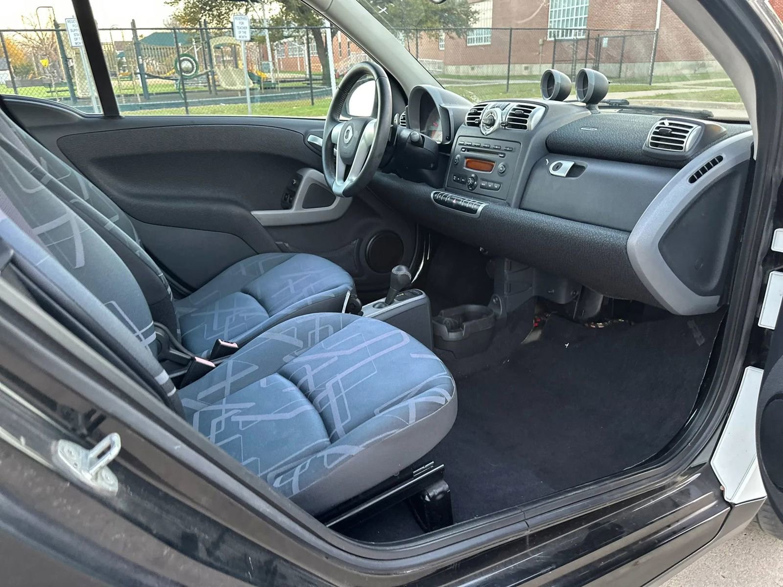 Used 2009 smart fortwo pure image 15