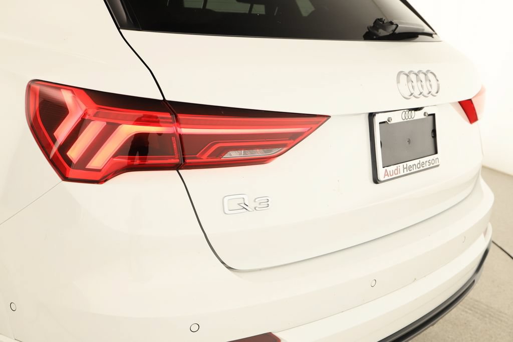 Used 2019 Audi Q3 2.0T Prestige AWD/4WD image 30