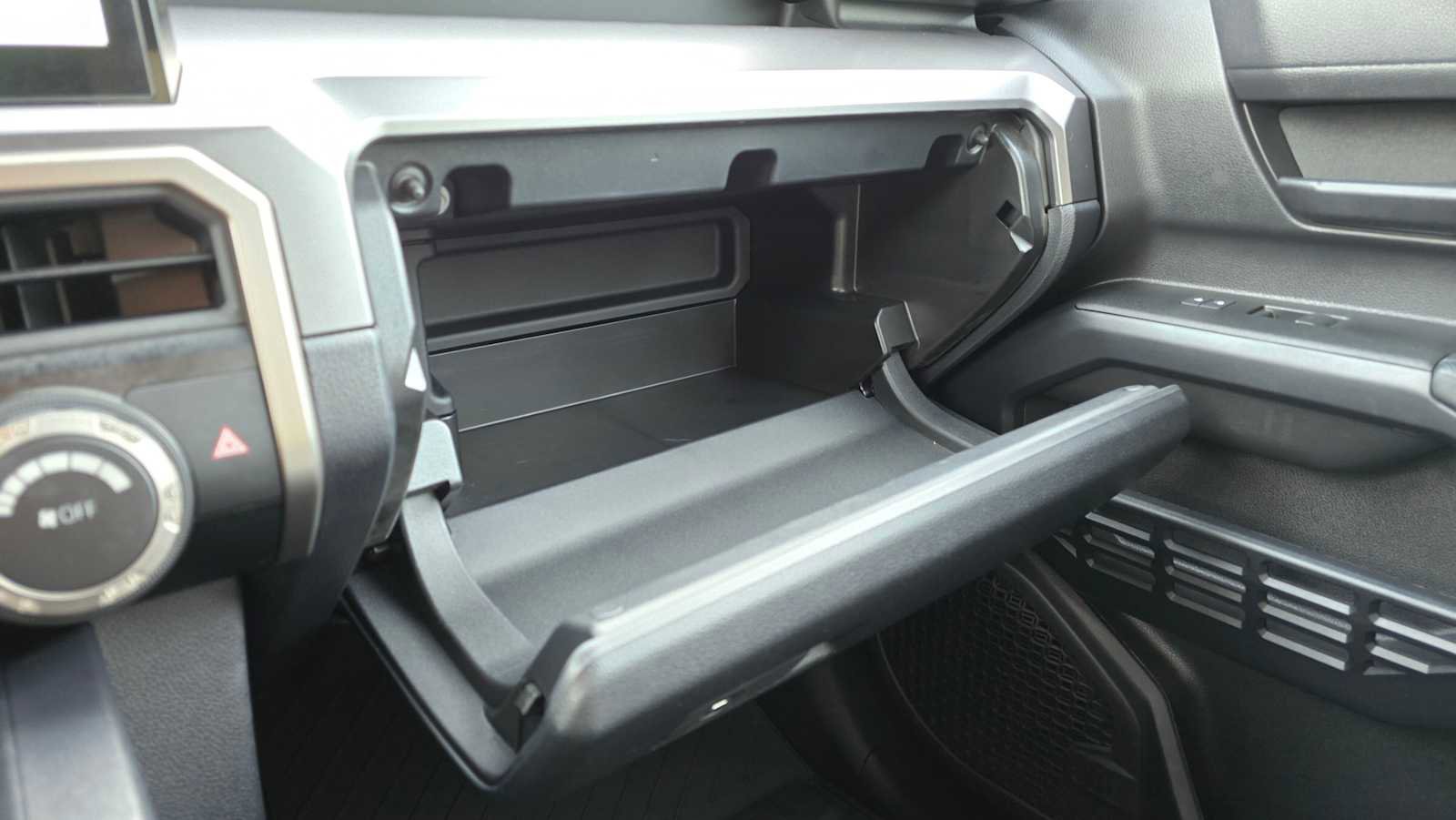 Certified 2025 Toyota 4Runner TRD Off-Road Premium image 37