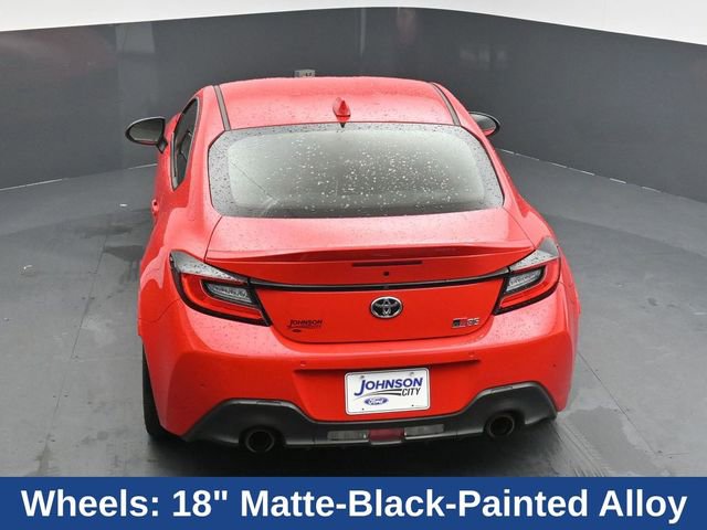Used 2025 Toyota GR86 Premium w/ Performance Package RWD image 24
