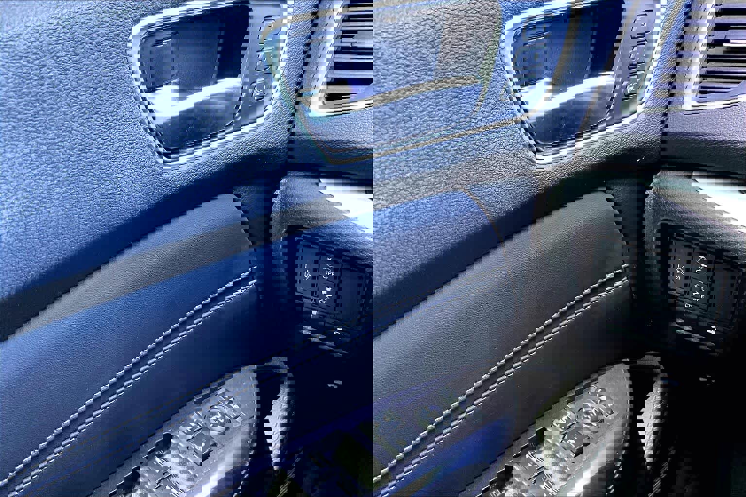 Used 2018 Acura TLX V6 w/ Technology Package image 35