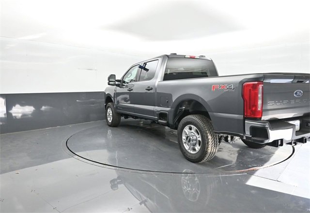 New 2026 Ford F350 XLT w/ FX4 Off-Road Package image 5