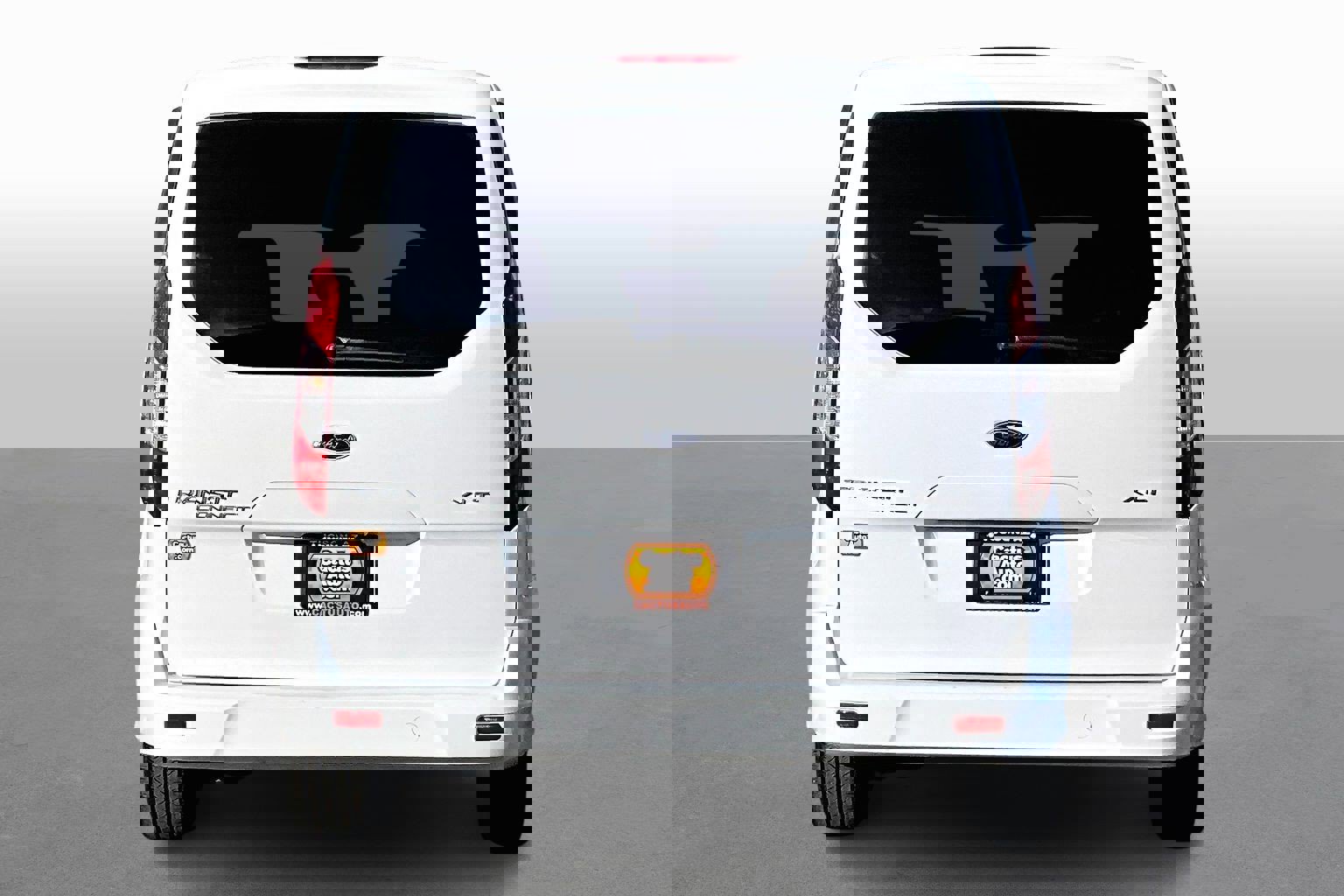 Used 2015 Ford Transit Connect XLT image 4