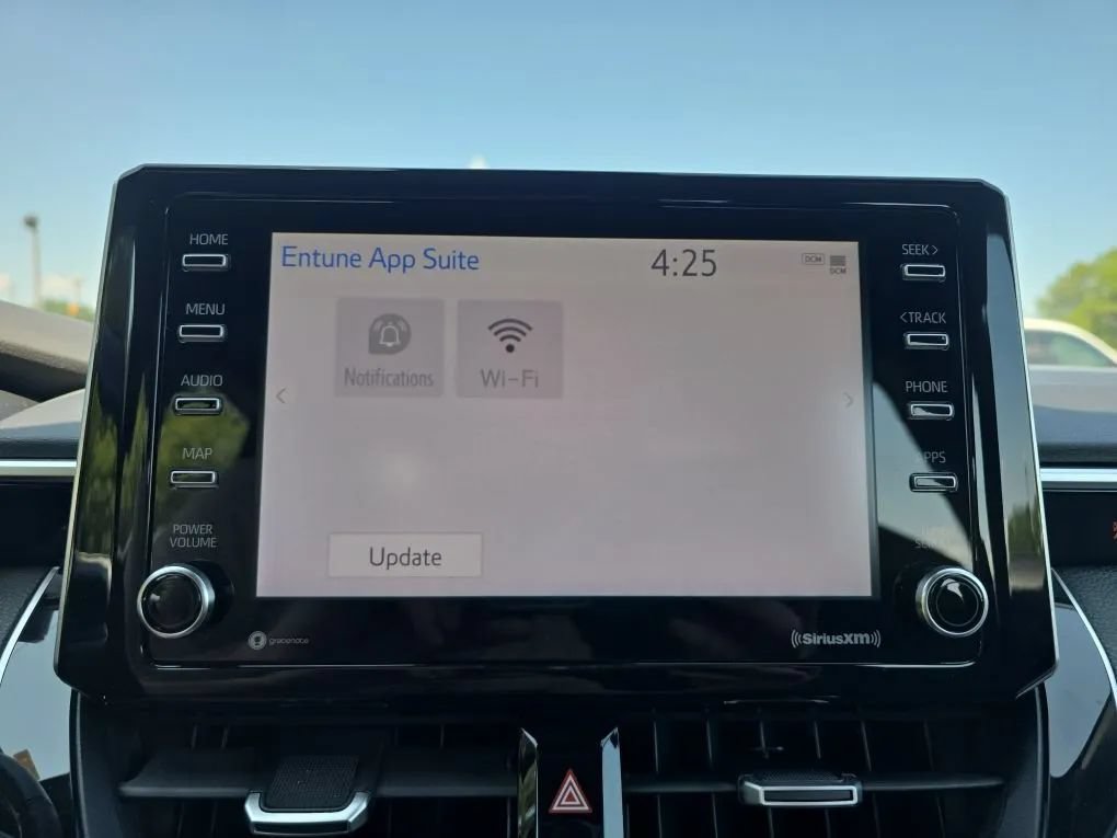 Used 2021 Toyota Corolla SE FWD image 26