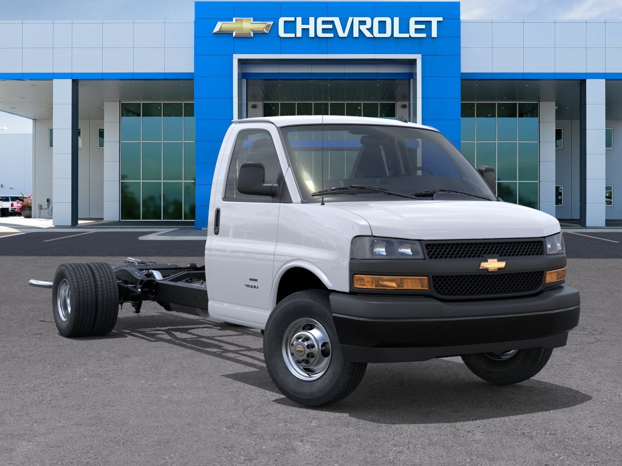 New 2025 Chevrolet Express 4500 w/ Power Convenience Package RWD image 7