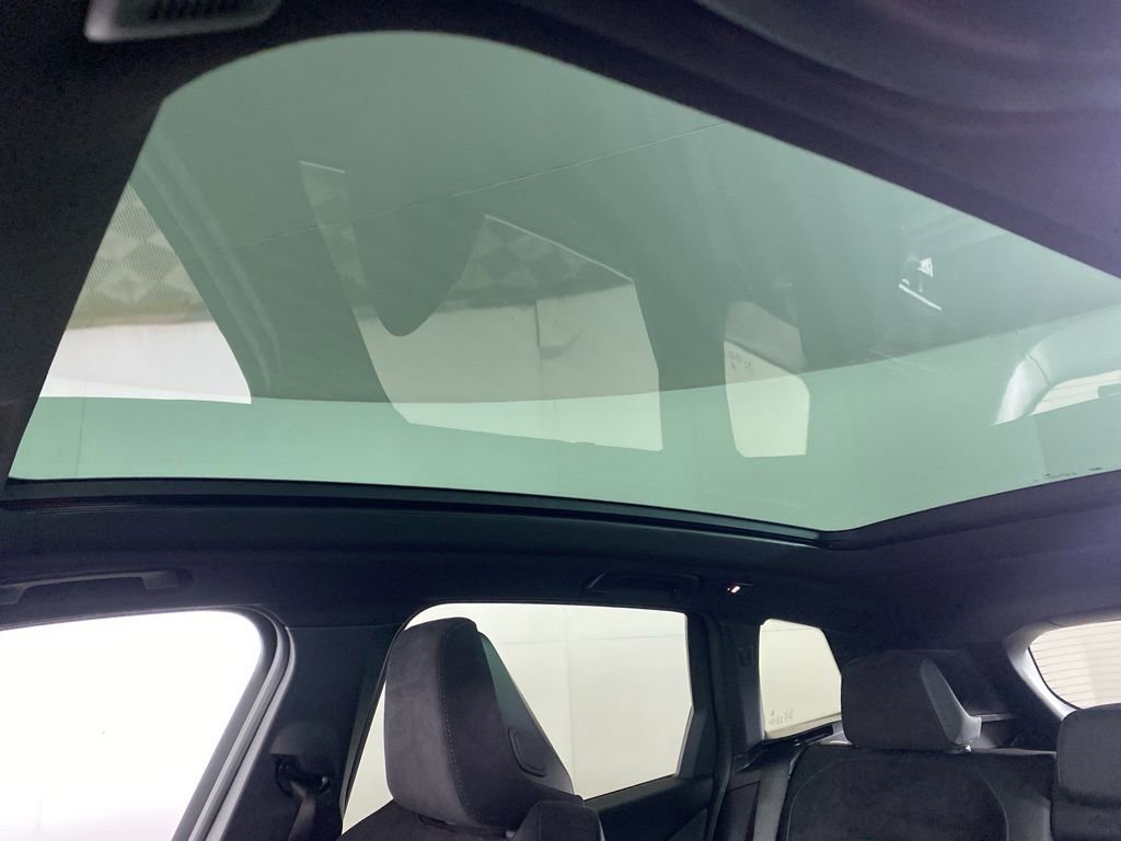 Used 2025 BMW X3 M50 w/ Premium Package image 25