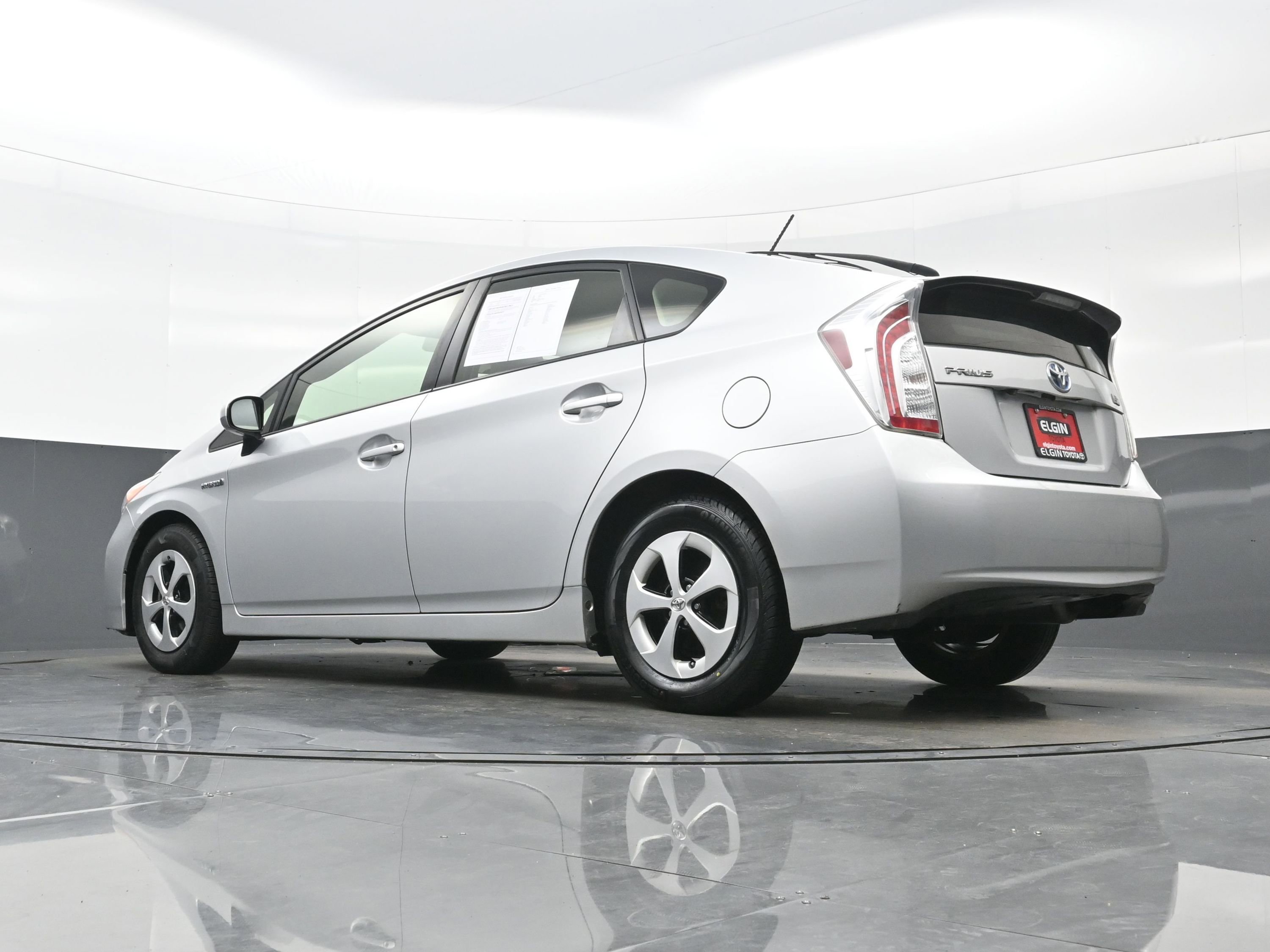 Used 2015 Toyota Prius Three FWD image 29