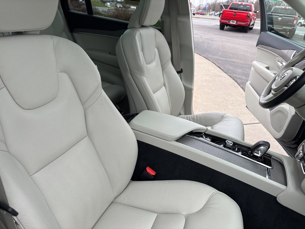 Certified 2023 Volvo XC90 B6 Plus w/ Protection Package Premier image 38