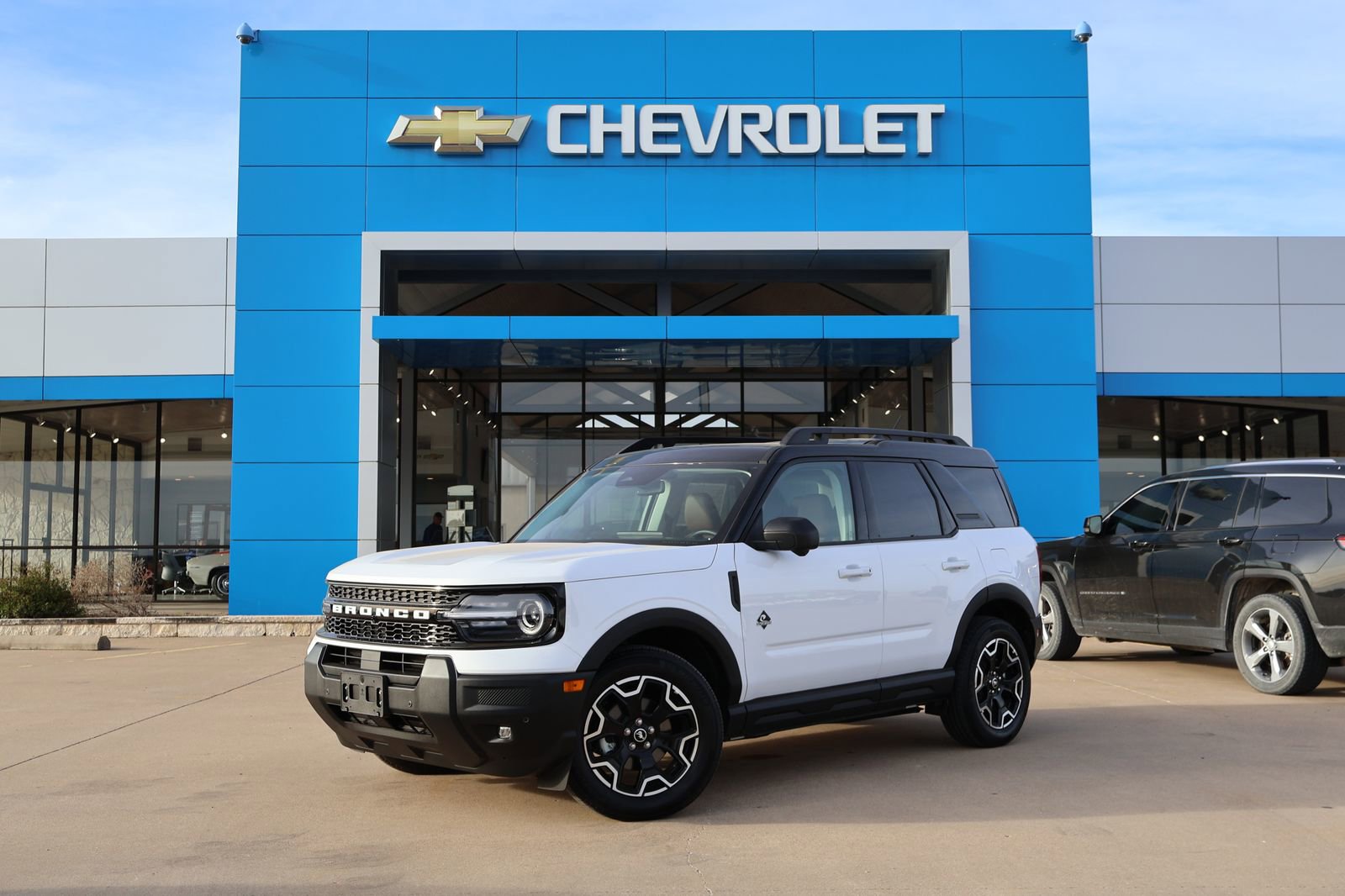 Used 2025 Ford Bronco Sport Outer Banks w/ Outer Banks Tech Package+ AWD/4WD image 1