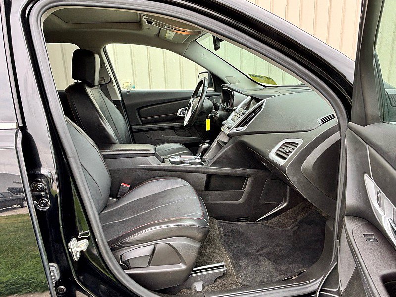 Used 2017 GMC Terrain SLT w/ Open Road Package AWD/4WD image 15