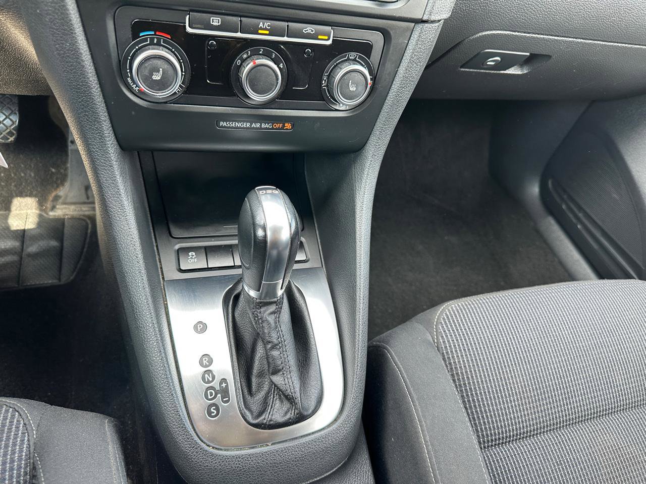 Used 2013 Volkswagen Golf TDI FWD image 21