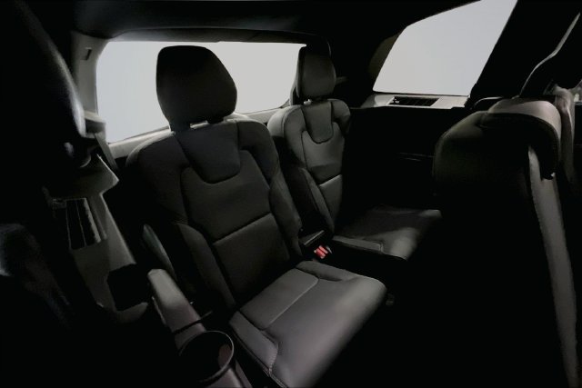 Certified 2024 Volvo XC90 T8 Ultimate w/ Protection Package Premier AWD/4WD image 31